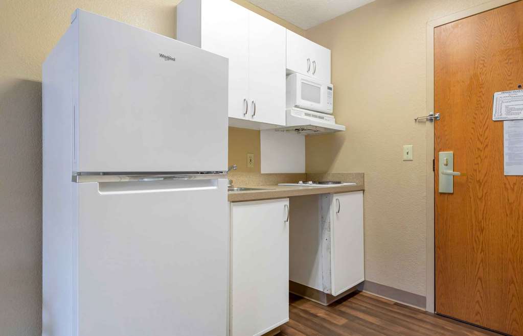 Extended Stay America Select Suites Austin Round Rock North - photo 26