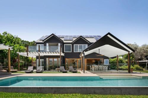 Boulders Beach Retreat — Lennox Head