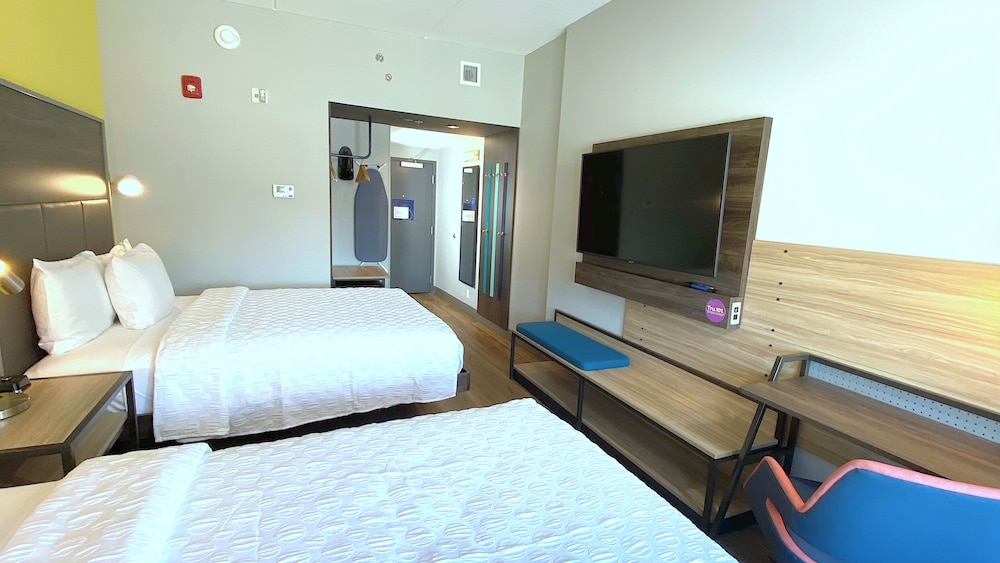 Tru By Hilton Baltimore Harbor East MD - photo 16