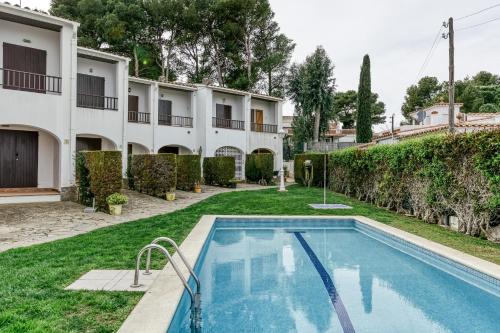 Set Cases in L'escala, Spain