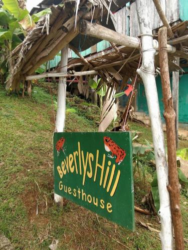 Beverlys Hill Guest House 14638802 — Isla Bastimentos