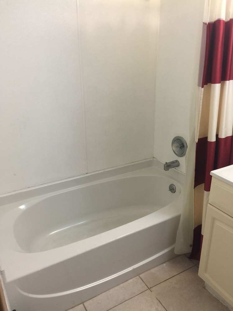 Cloud 9 Inn - photo 27