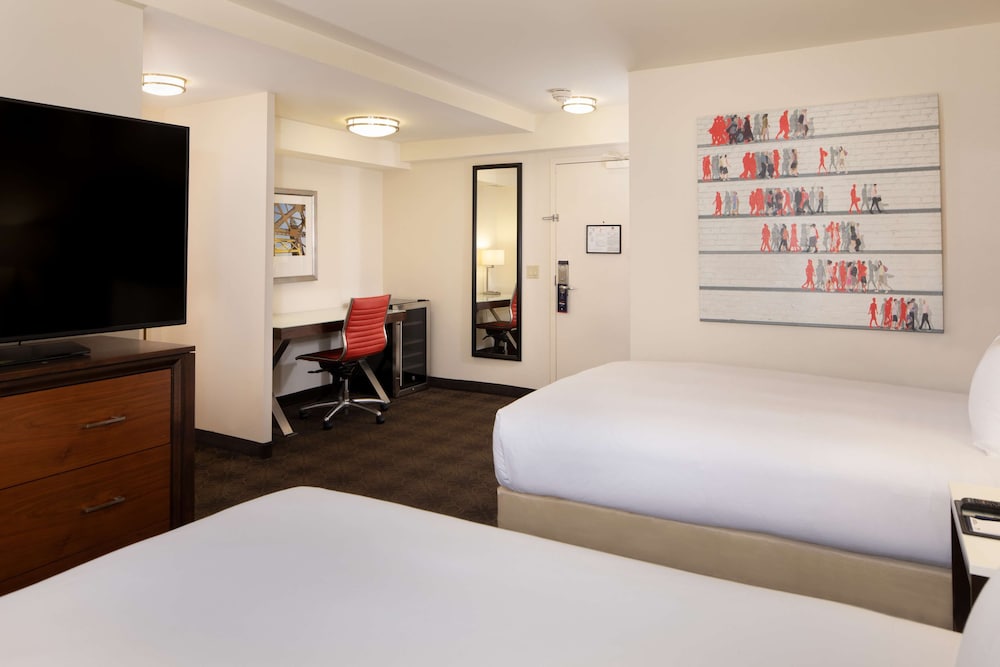 DoubleTree by Hilton Hotel & Suites Pittsburgh Downtown - photo 20
