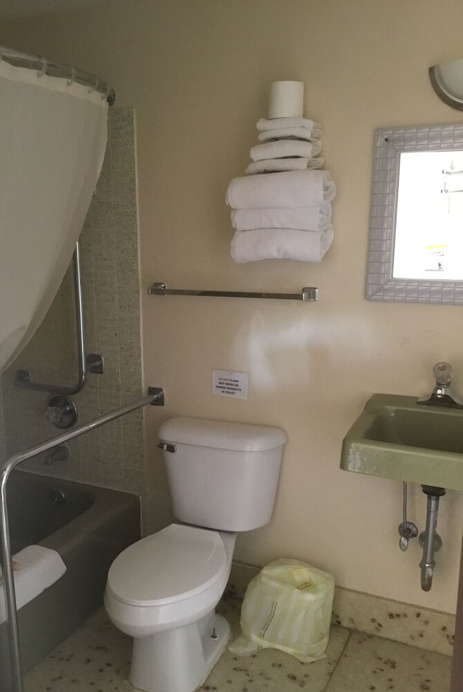 Edelweiss Motel - photo 41