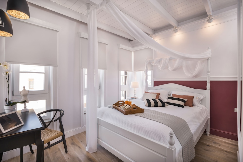 Casa Regina — 4-Star Luxury Hotel in Chania, Greece