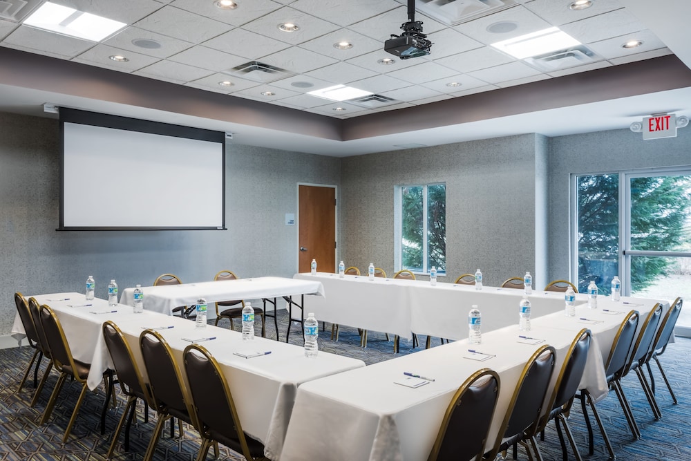 Holiday Inn Express Hotel & Suites Bremen - photo 32