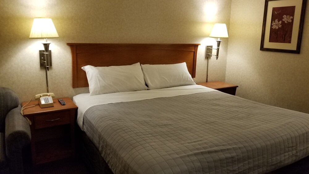 Port of Tacoma Inn - photo 7