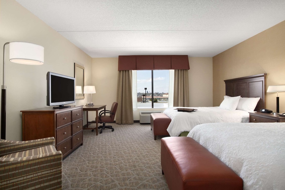 Hampton Inn & Suites Charles Town - photo 10