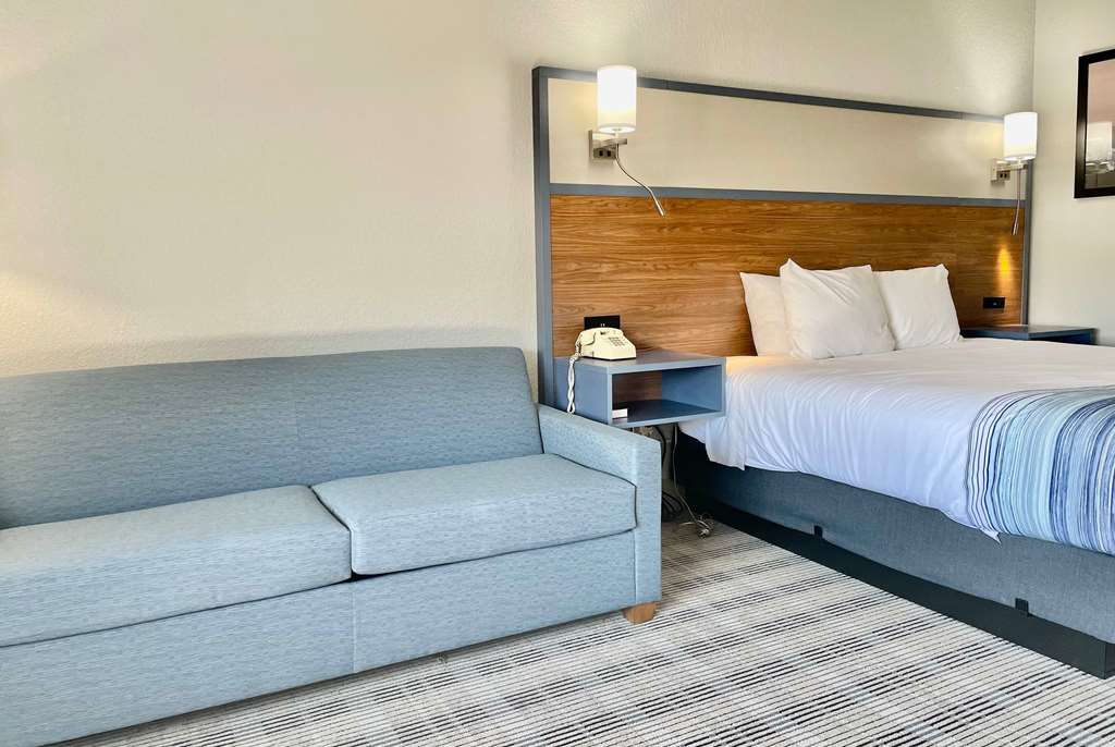AmericInn by Wyndham Branson & Conference Center - photo 13