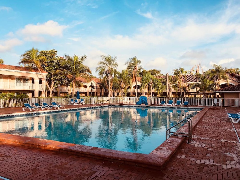 Grand Palms Spa & Golf Resort in Pembroke Pines, United States