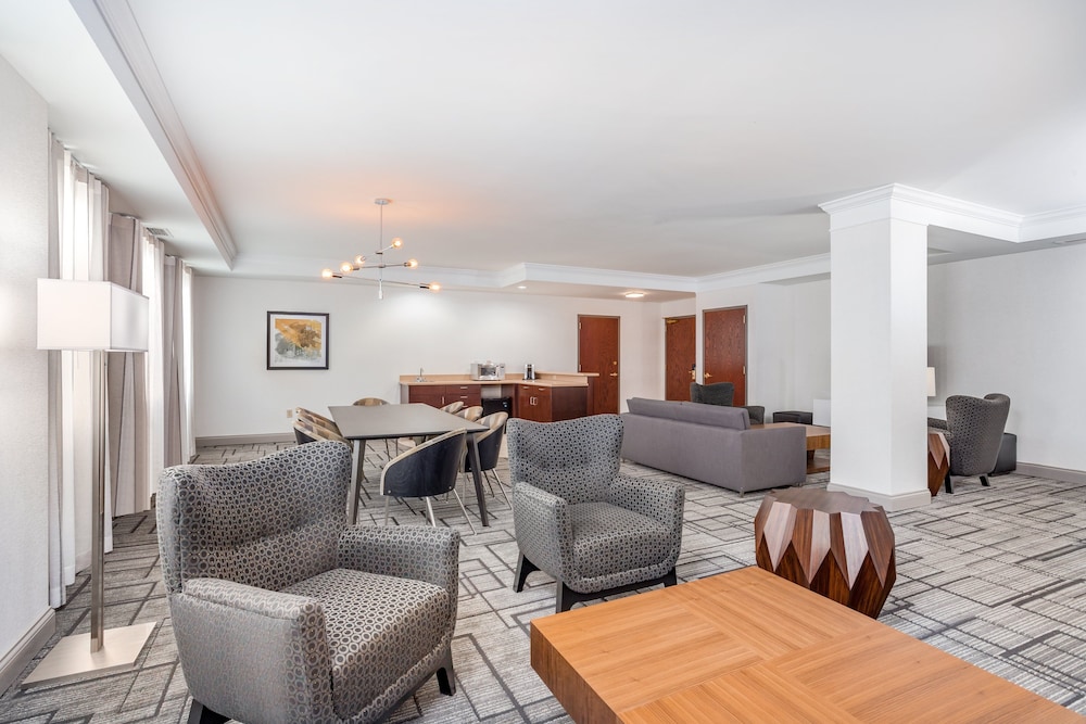 Holiday Inn Lafayette City Centre by IHG - photo 8