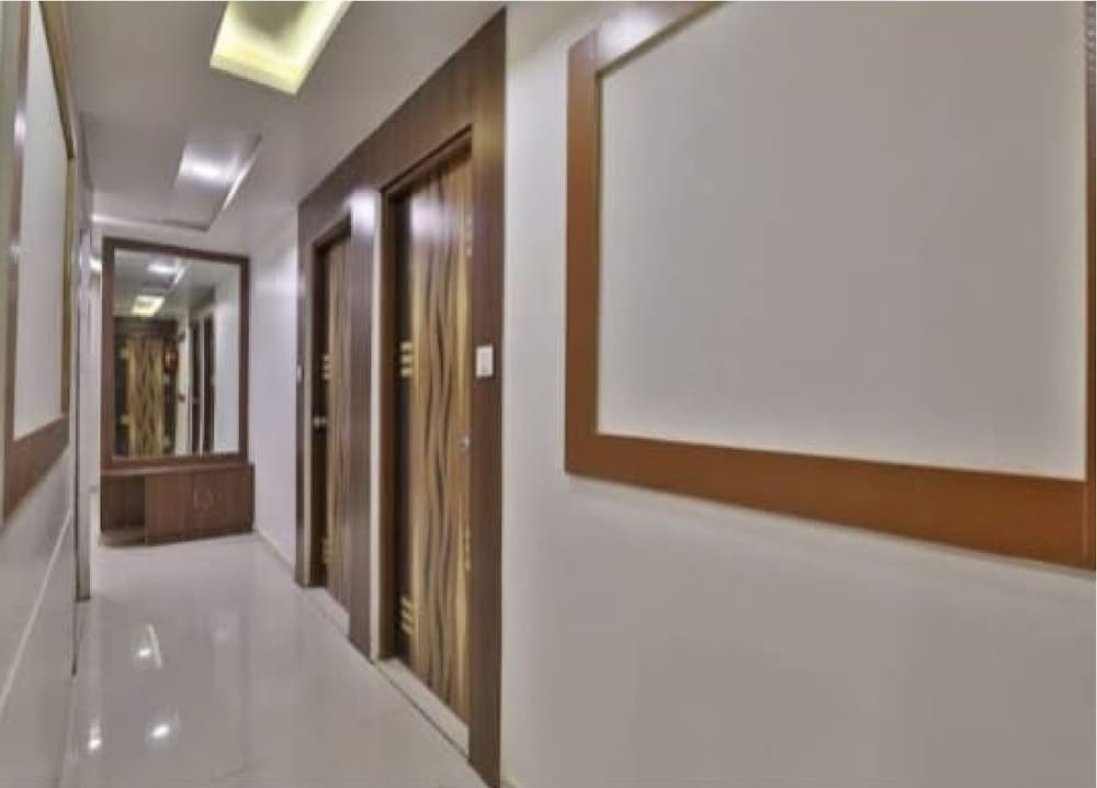 Hotel Dev Palace — Ahmedabad — photo 5