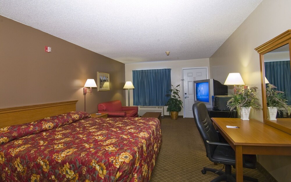 Rodeway Inn Alexandria - photo 8