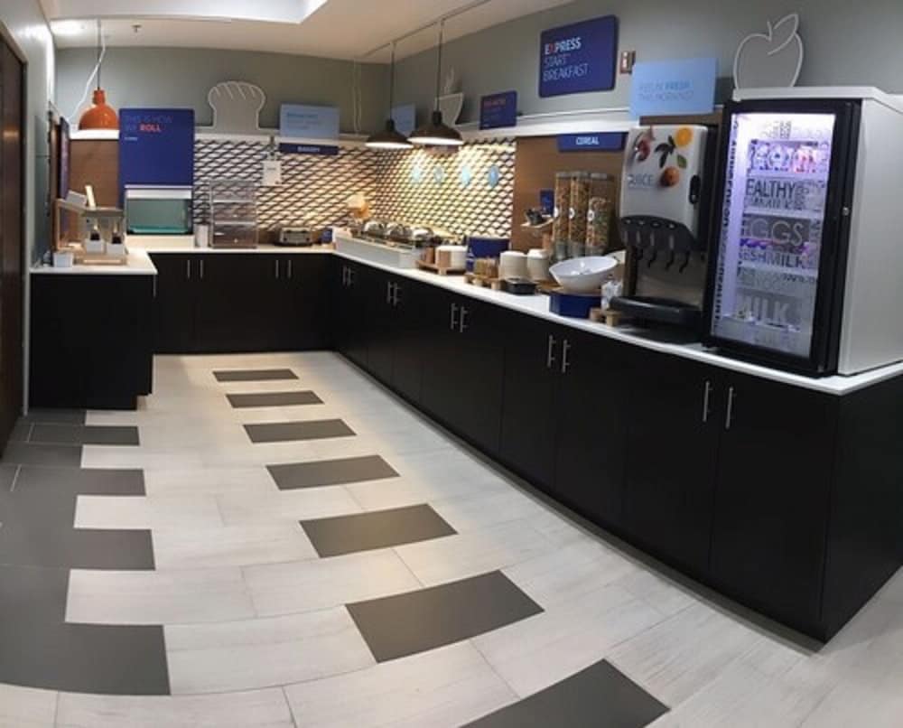 Holiday Inn Express Hotel & Suites Bedford by IHG - photo 28
