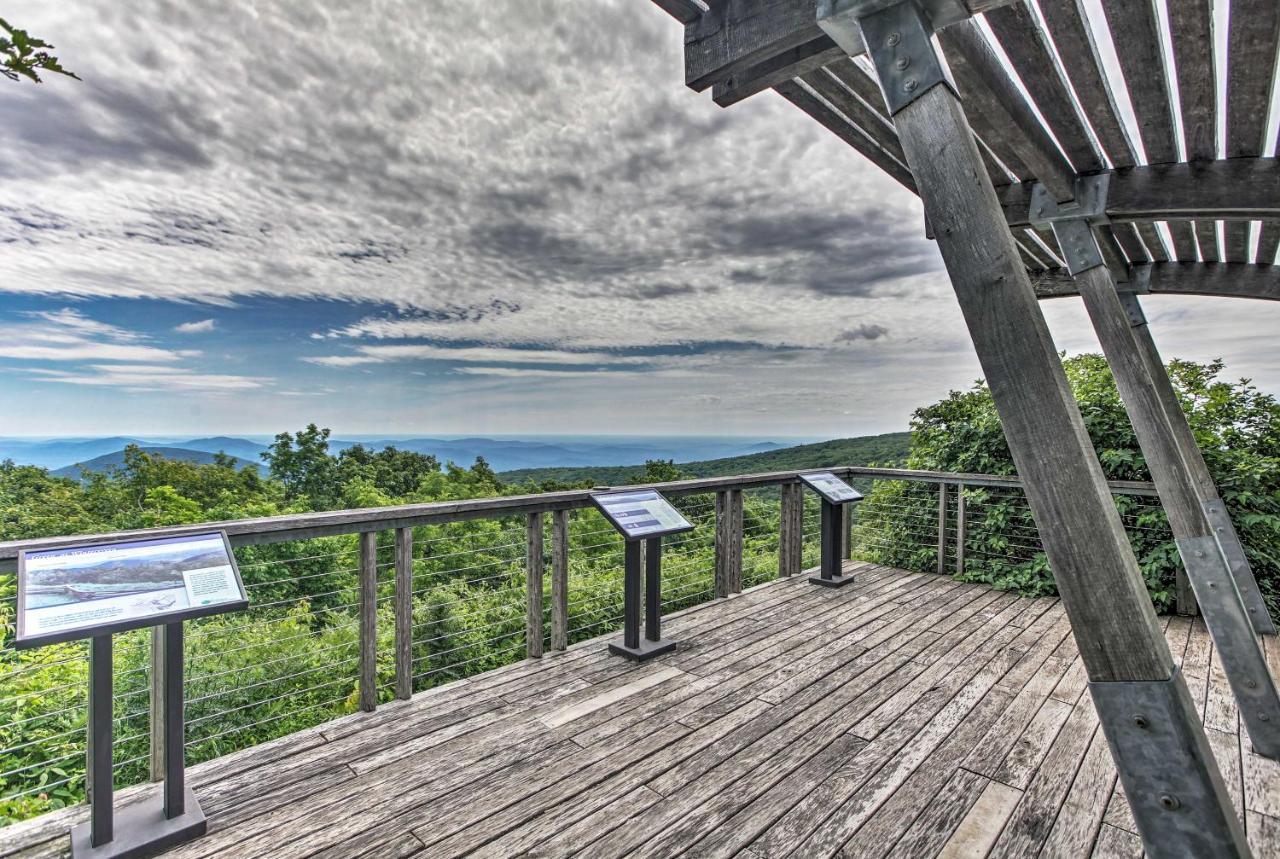 Idyllic Wintergreen Condo with Resort Amenities - photo 21
