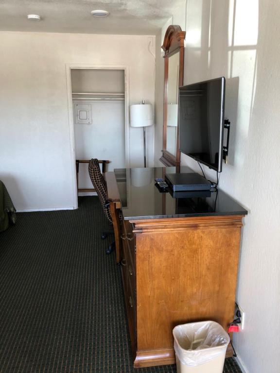 Dixon Motel - photo 16