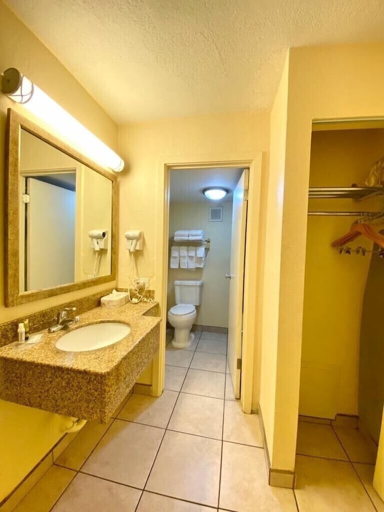 Ocotillo Inn - photo 7