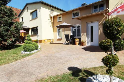 Ferienwohnung Iris — 4-Star Luxury Hotel in Ostseebad Kuehlungsborn, Germany