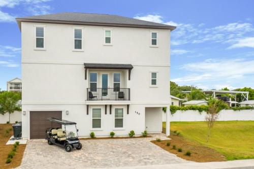 Grand Charm Chateau With Lsv And Heated Pool in Destin, United States