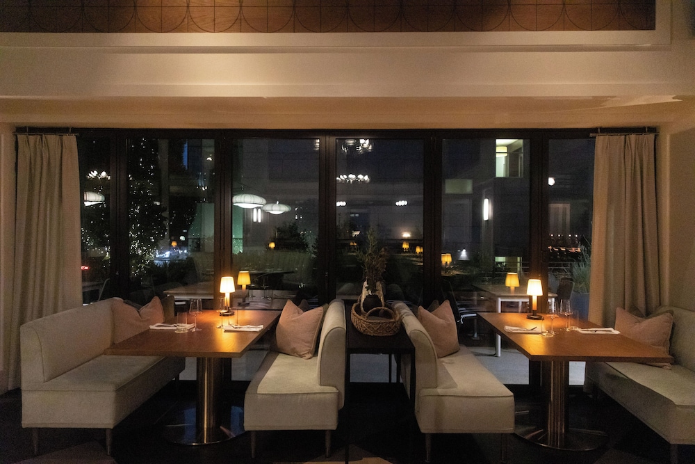 Hutton Hotel - photo 45