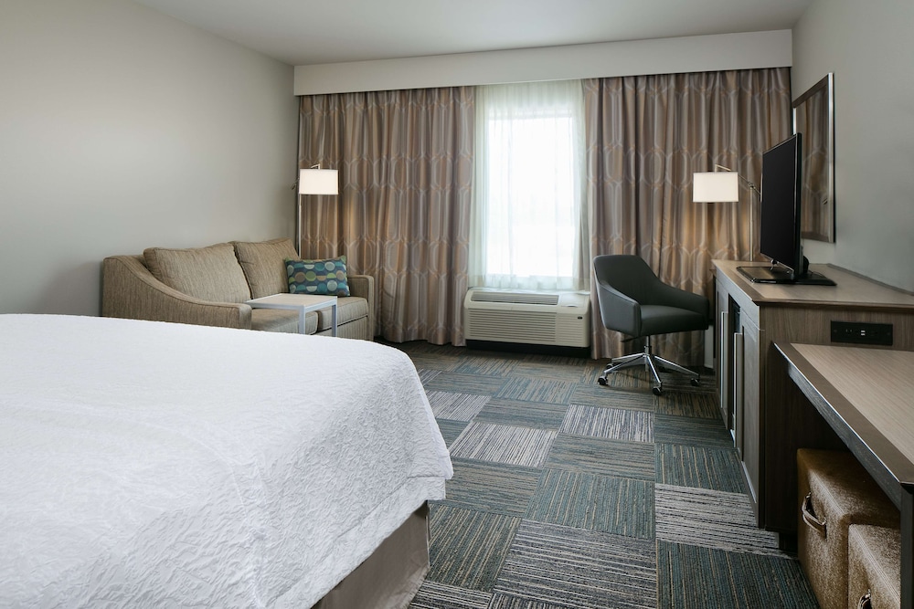 Hampton Inn & Suites Mason City - photo 11