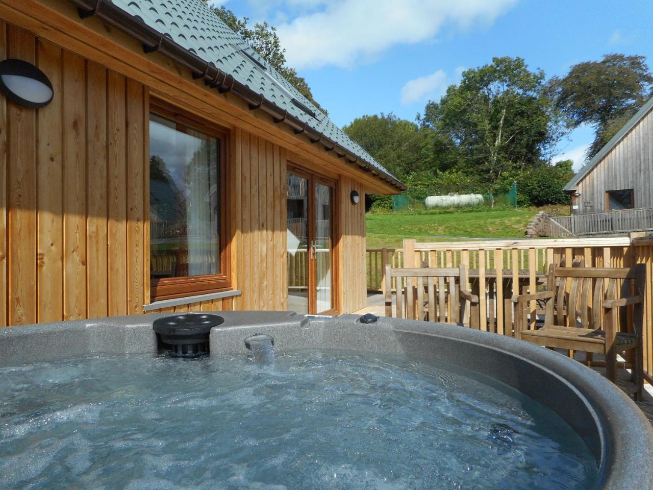 Lord Galloway 36 with Hot Tub in Newton Stewart, United Kingdom
