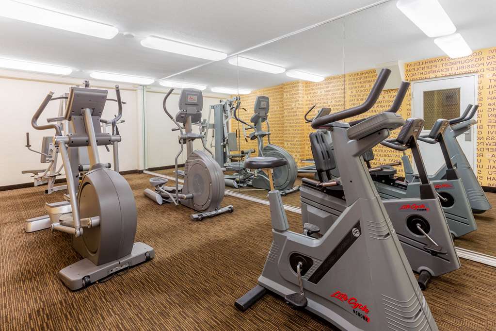 La Quinta Inn & Suites by Wyndham Redding - photo 10