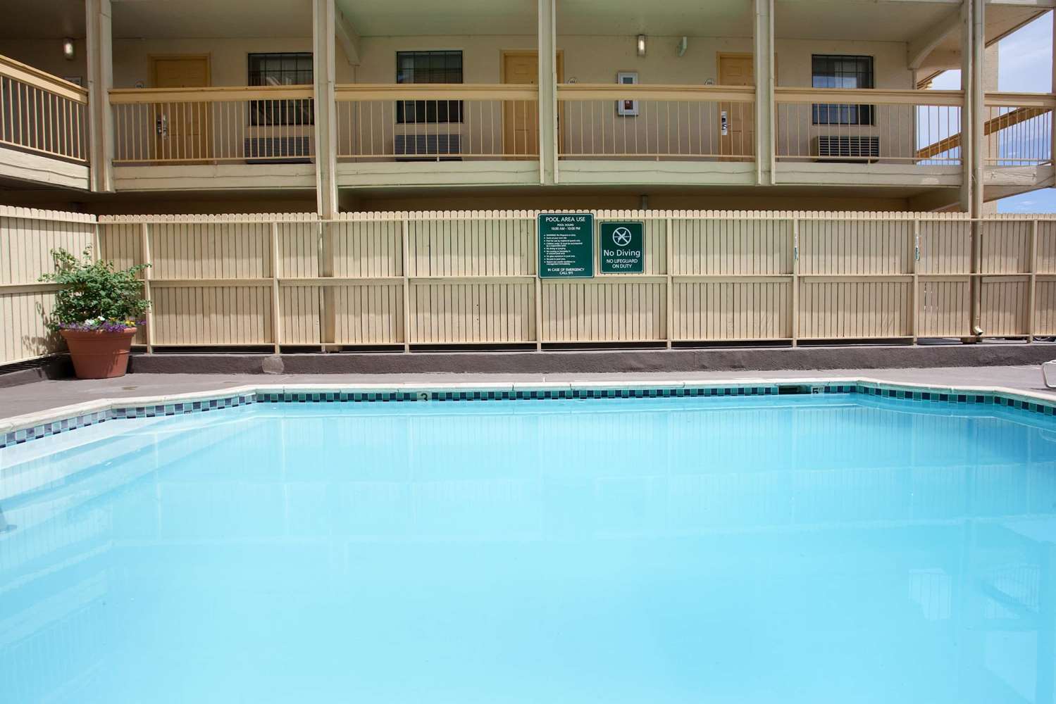 La Quinta Inn by Wyndham Denver Central - photo 6