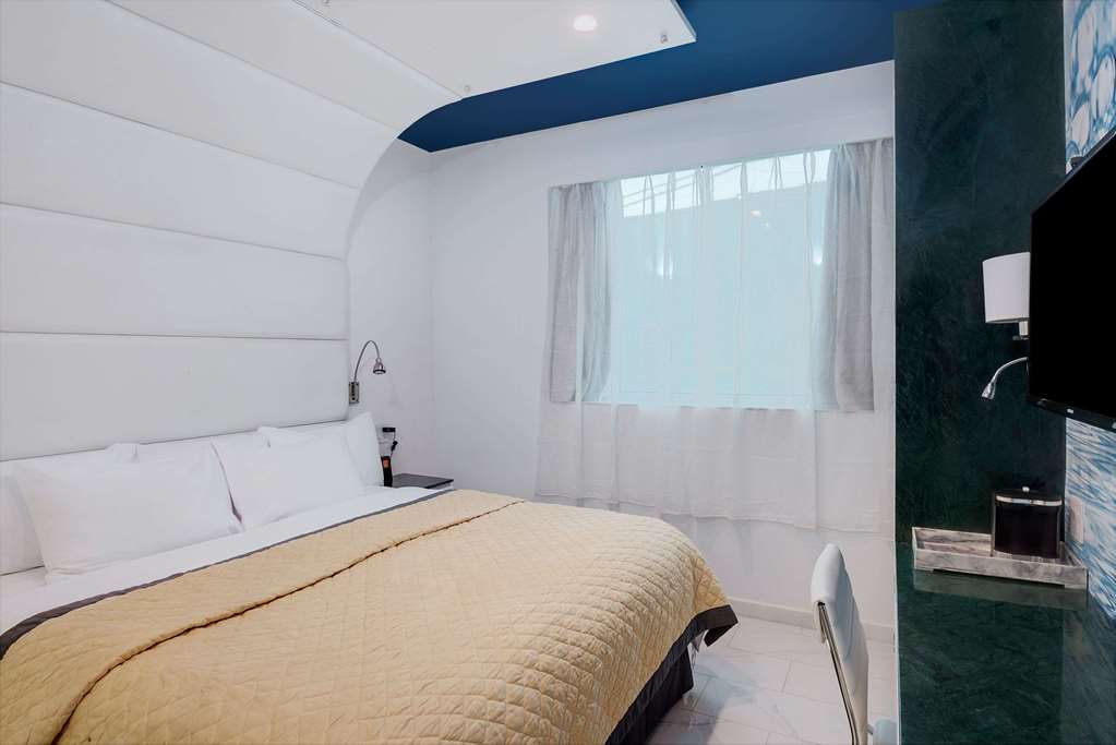 Wyndham Garden Brooklyn Sunset Park - photo 10