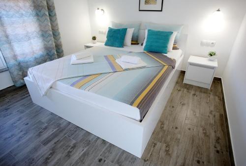 Apartmani Toni — 4-Star Luxury Hotel in Vodice, Croatia