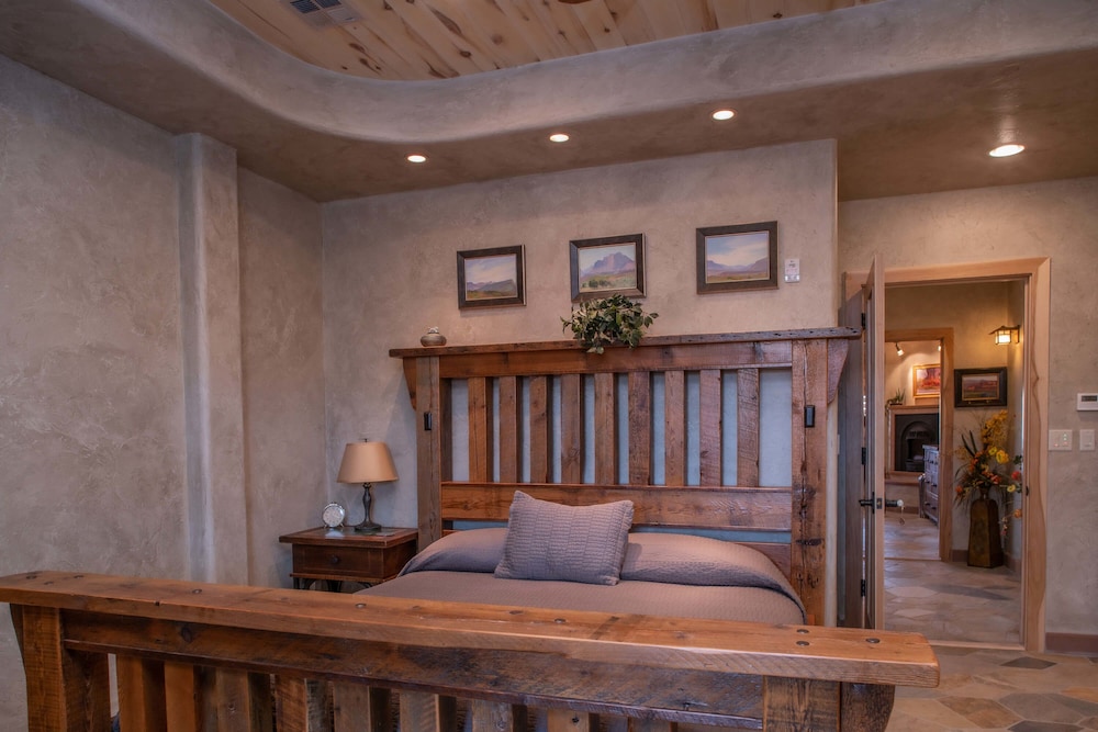 Cougar Ridge Resort LLC - photo 12