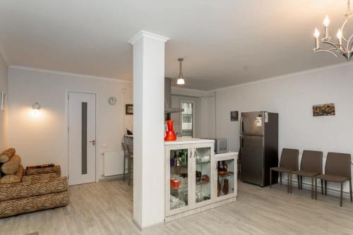 Charming 3BR Apartment In Central Tbilisi