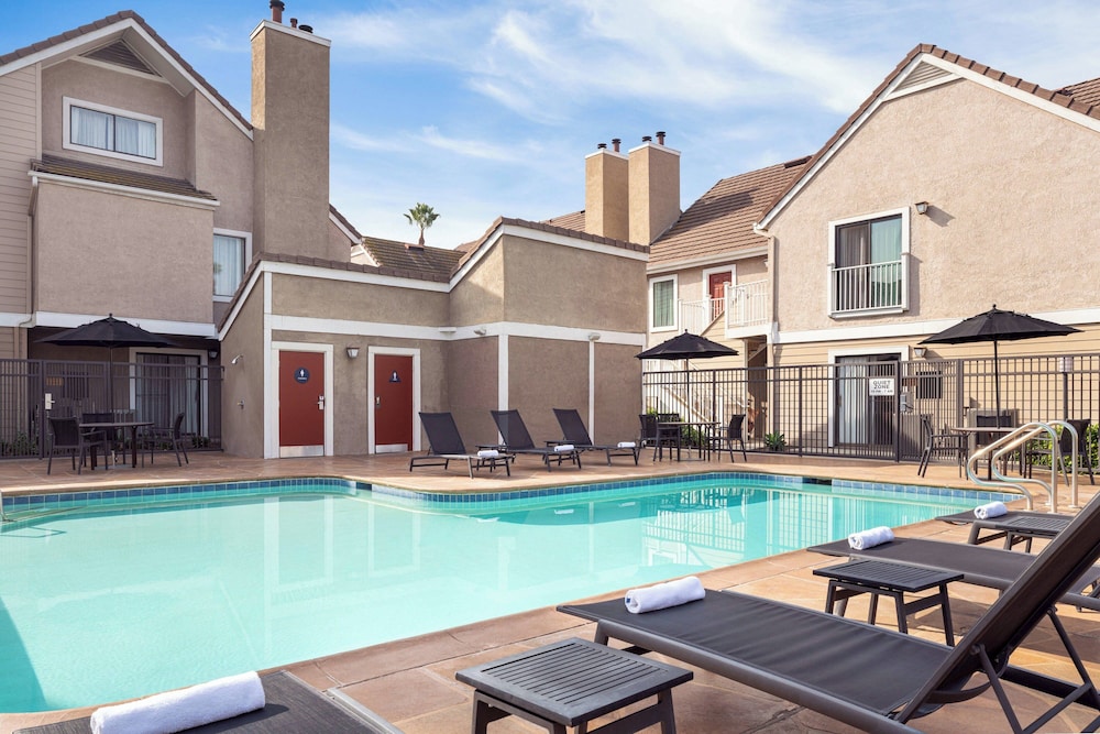 Residence Inn By Marriott Long Beach - photo 16