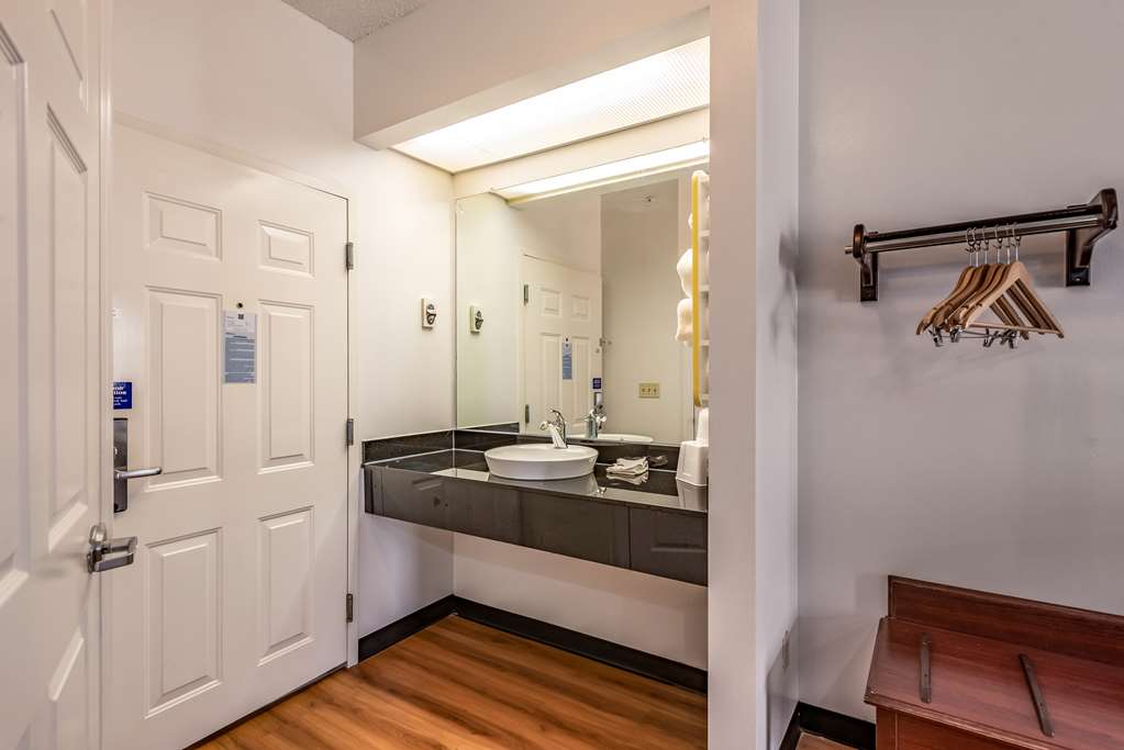 Motel 6 Shreveport LA - photo 14