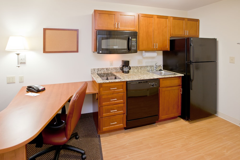 Candlewood Suites Radcliff Fort Knox by IHG - photo 28