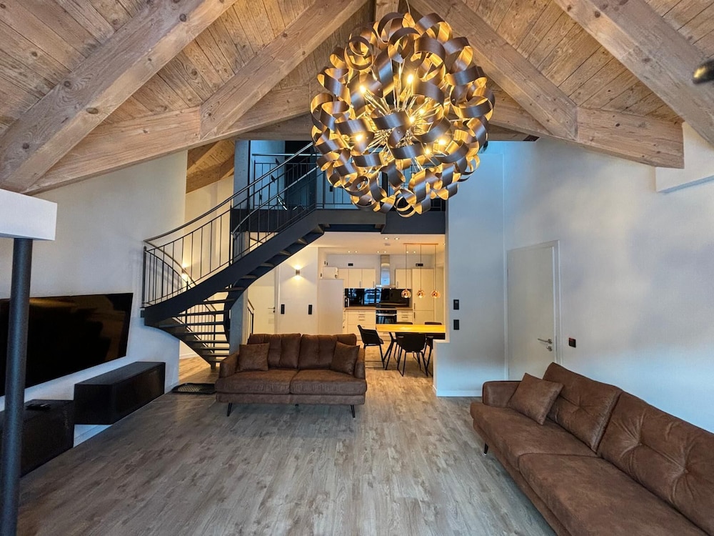 Alte Postvilla — 4-Star Luxury Hotel in Oberammergau, Germany