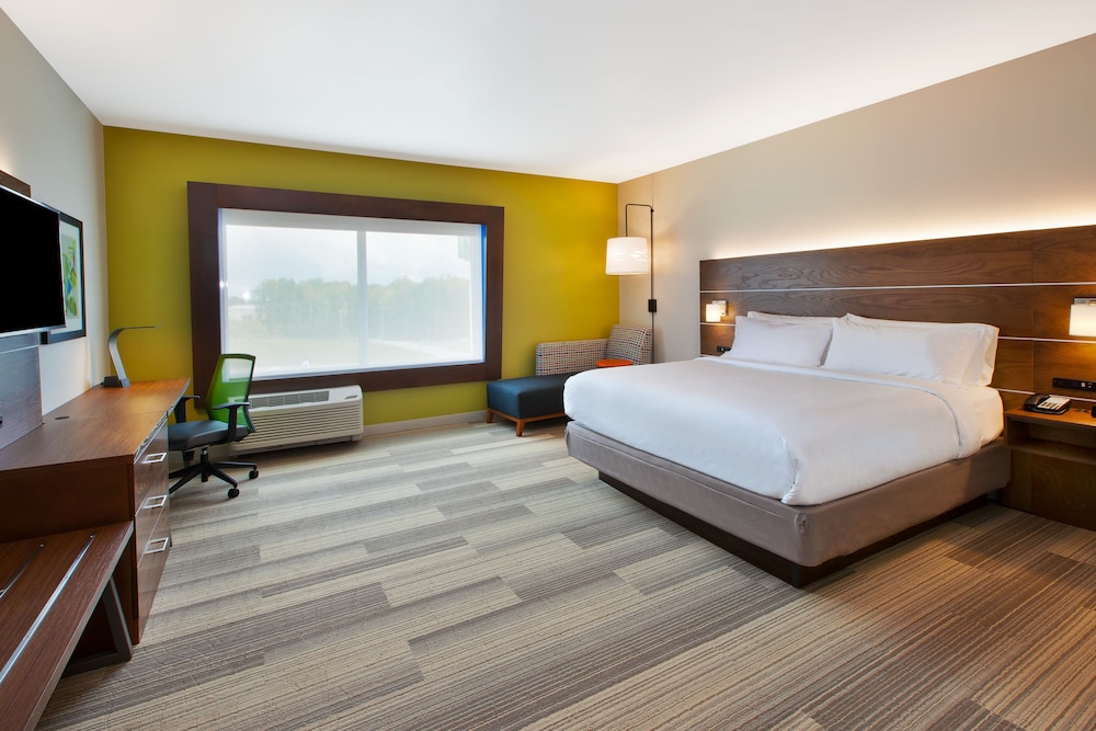 Holiday Inn Express & Suites South Hill by IHG - photo 8