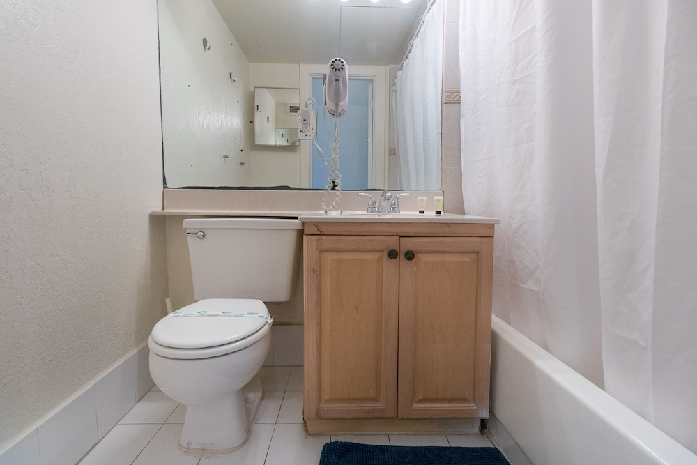 433 Studio Hollywood Beach Resort Hollywood - photo 17