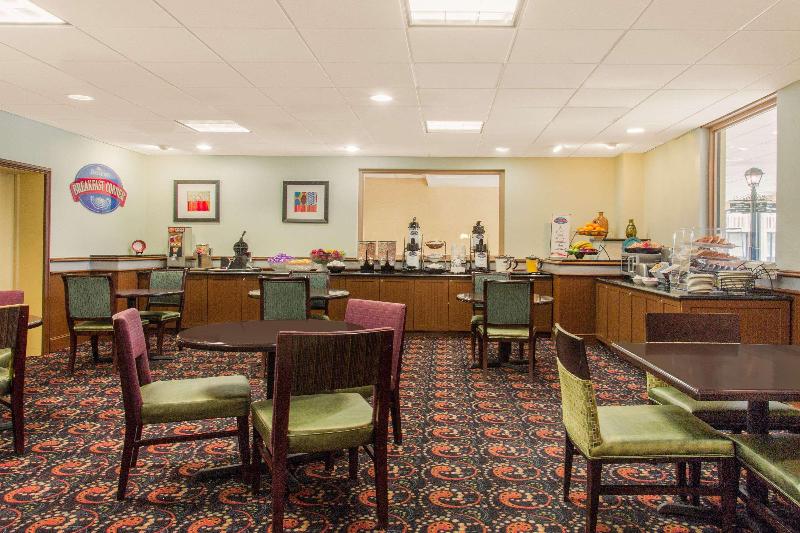 Baymont by Wyndham Fayetteville Fort Bragg Area - photo 14
