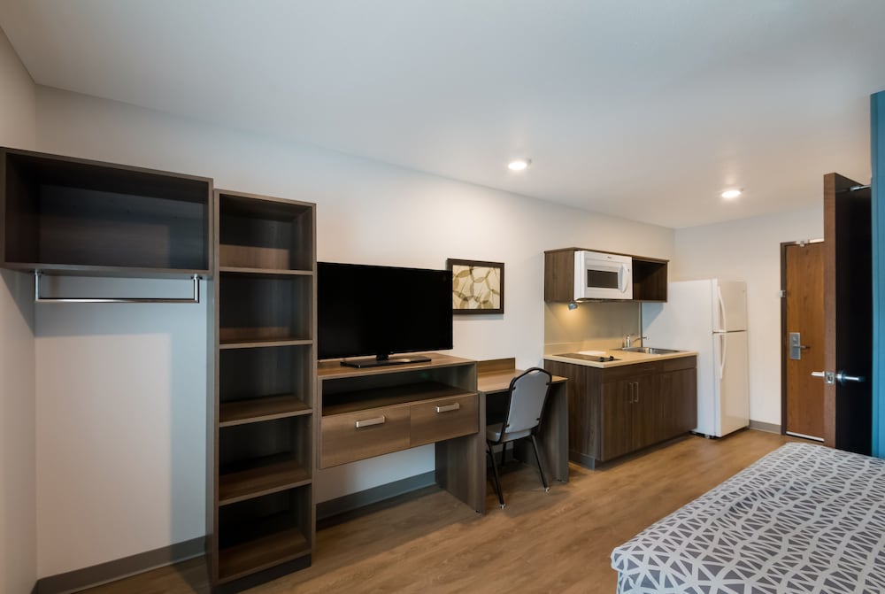 Woodspring Suites Austin Central - photo 11