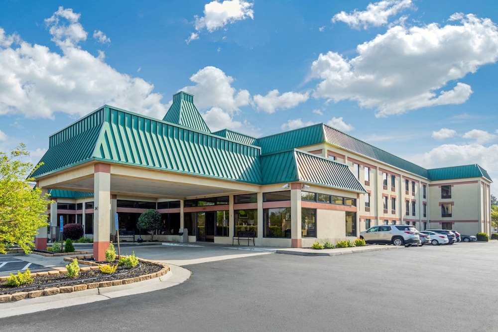 Quality Inn & Suites Olde Town — hotel in Portsmouth