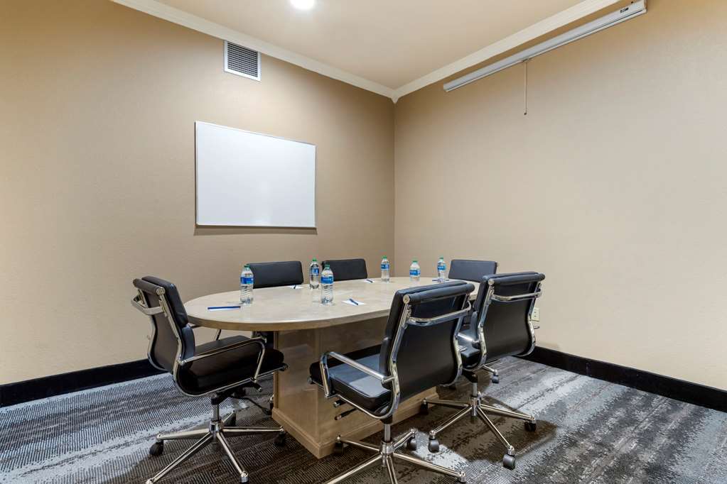 Comfort Suites Kingwood Houston North - photo 28