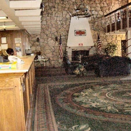 Capital Center Inn - photo 13