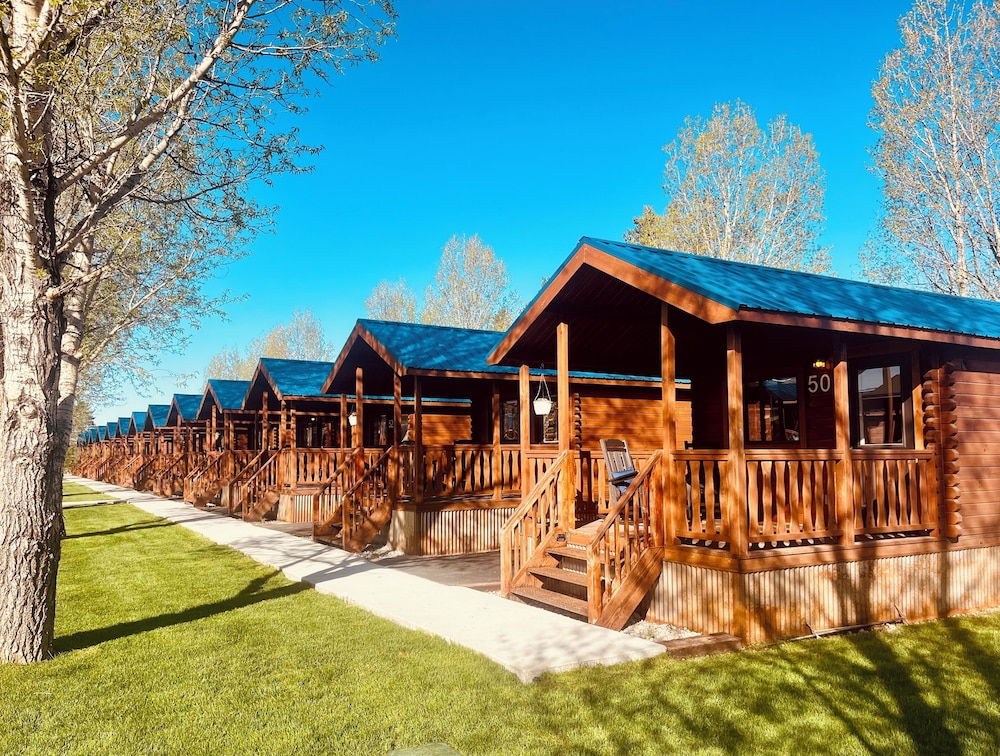 Blue Buffalo Resort - featured photo