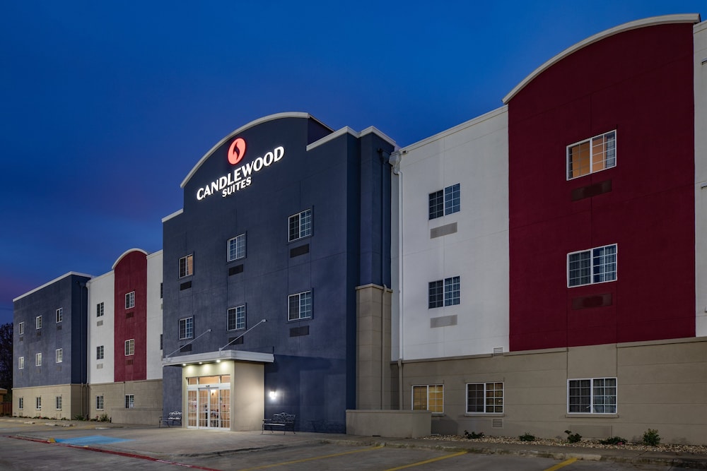 Candlewood Suites Mount Pleasant by IHG - photo 67