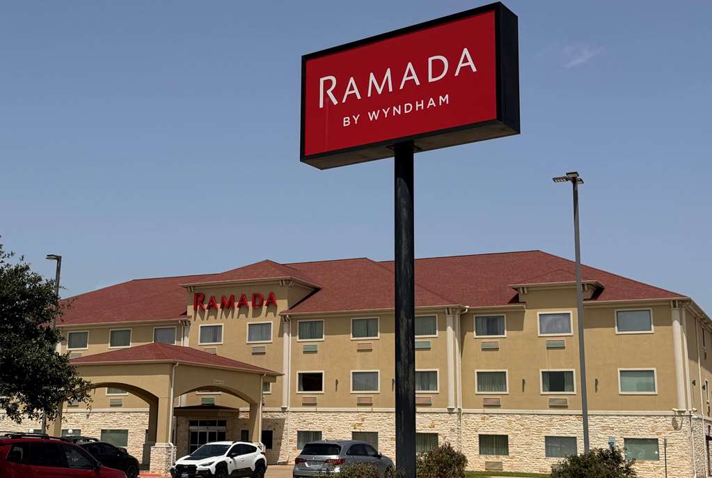 Ramada by Wyndham College Station - photo 25