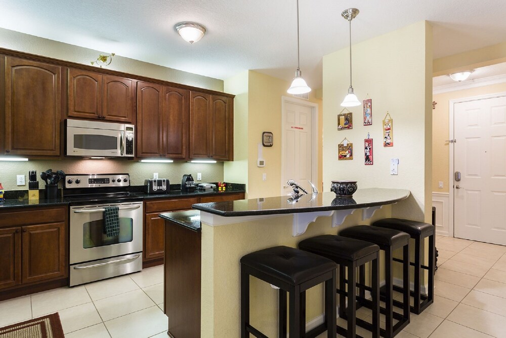 Vista Cay Resort by Intteli Fun Rentals - photo 27