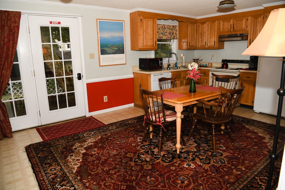 Blacksburg Bed & Breakfast - photo 87