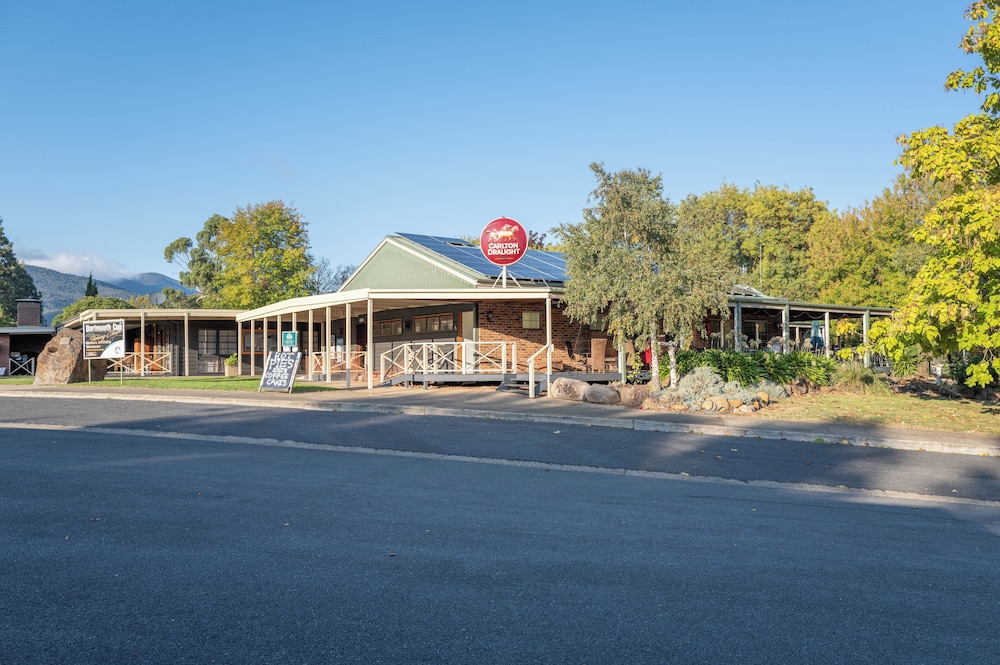 Dartmouth Hotel in Falls Creek, Australia