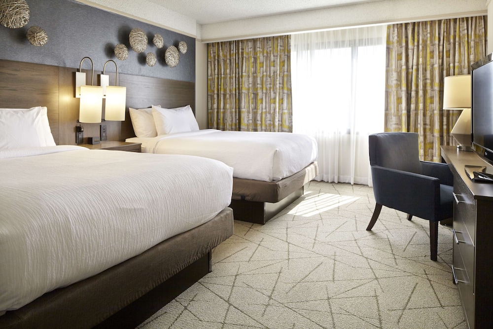 Embassy Suites by Hilton Atlanta Galleria - photo 11